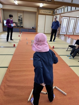 投げる様子　2　_コピー